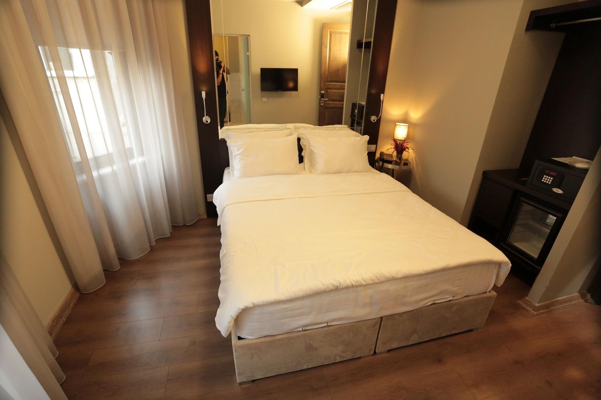 Ferman Pera Hotel Istanbul Exteriör bild
