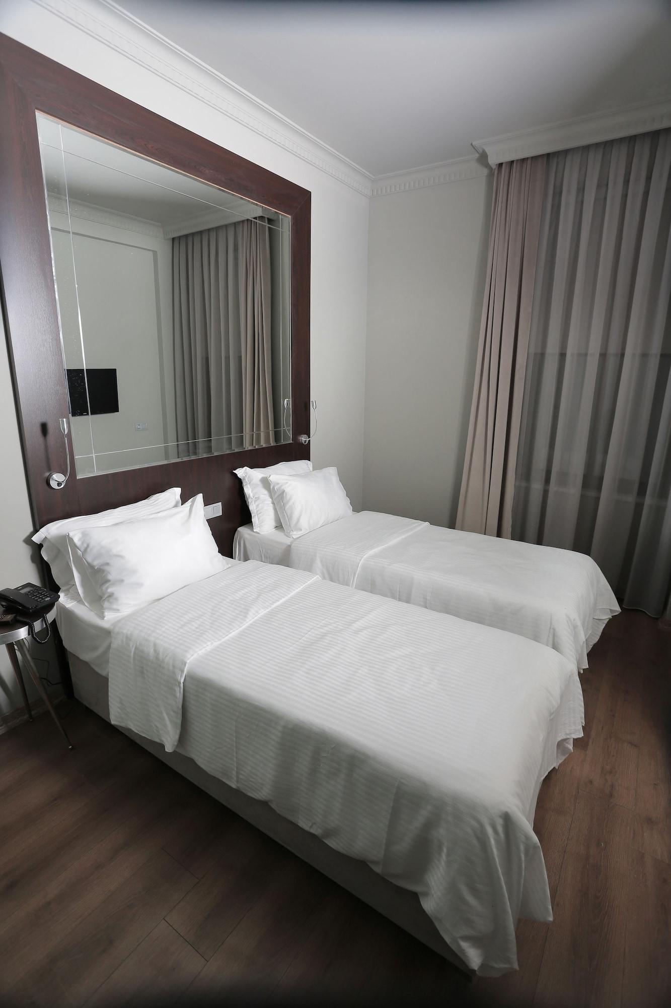 Ferman Pera Hotel Istanbul Exteriör bild