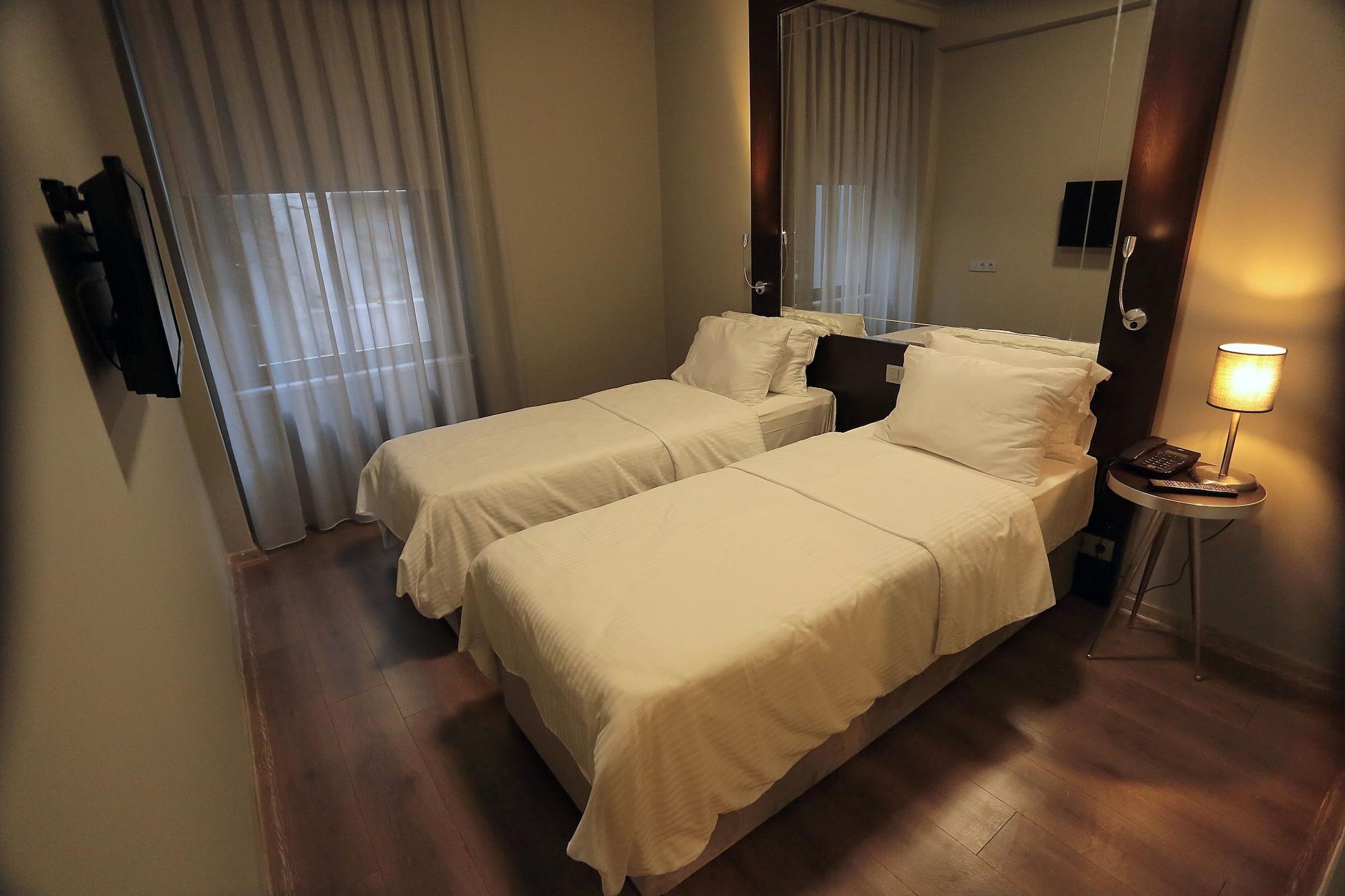 Ferman Pera Hotel Istanbul Exteriör bild