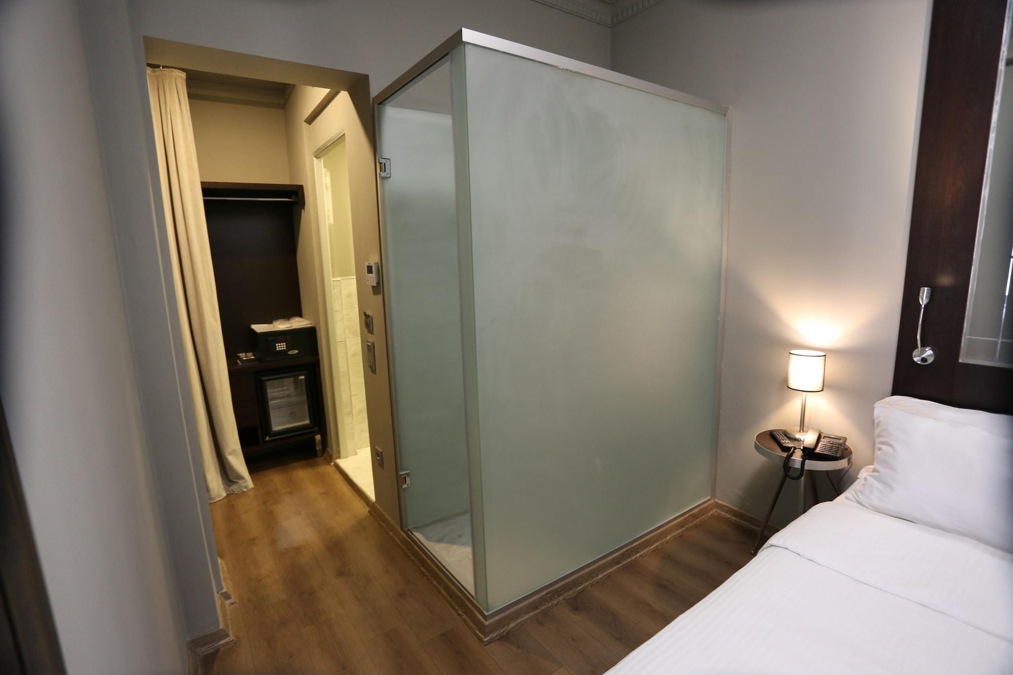 Ferman Pera Hotel Istanbul Exteriör bild