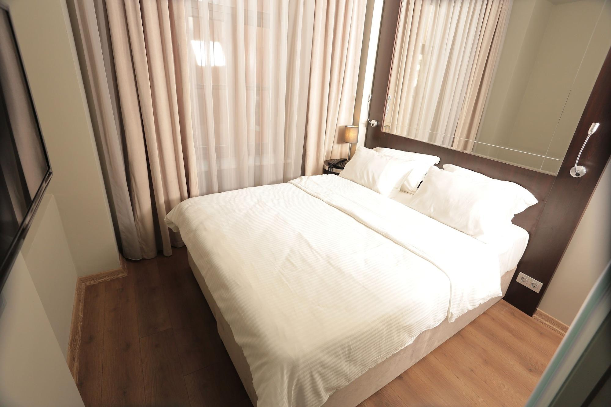 Ferman Pera Hotel Istanbul Exteriör bild